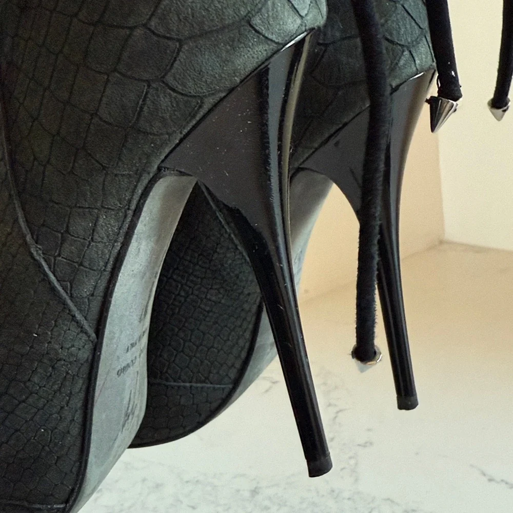 Giuseppe Zanotti Snakeskin Ankle Boots Grey Suede Stiletto Heel Lace Back 37